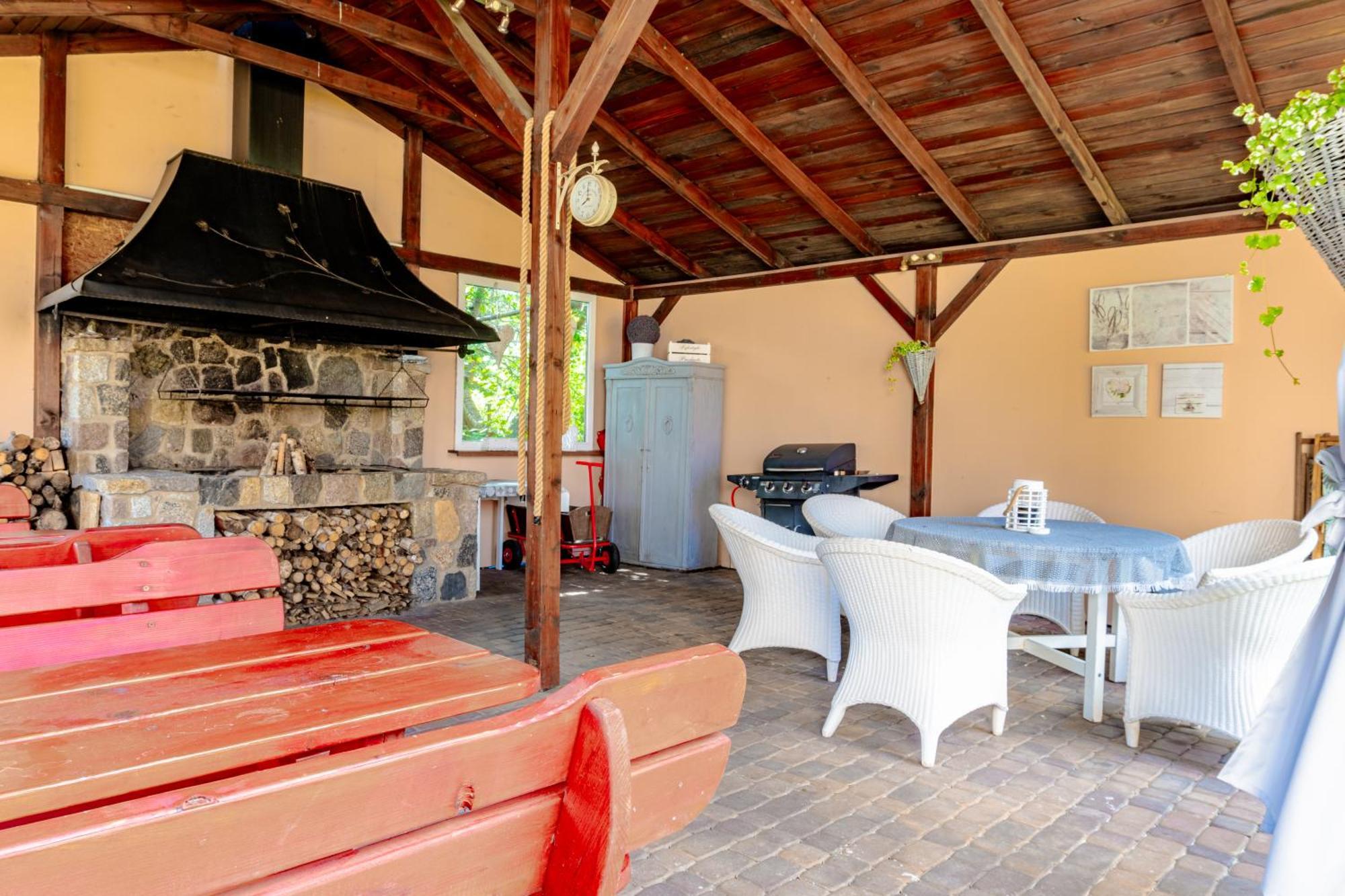 Pokoje Goscinne Raf-Tur - Sala Zabaw, Grill - Idealny Dla Rodzin Z Dziecmi Ostrowo  Exterior foto